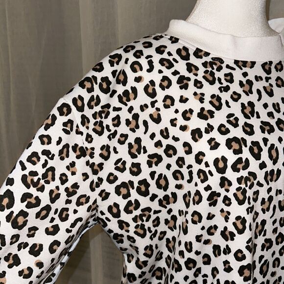 if it were me. L White Tan Black Leopard Animal Print Fleece Inner Crewneck Top - Picture 8 of 12